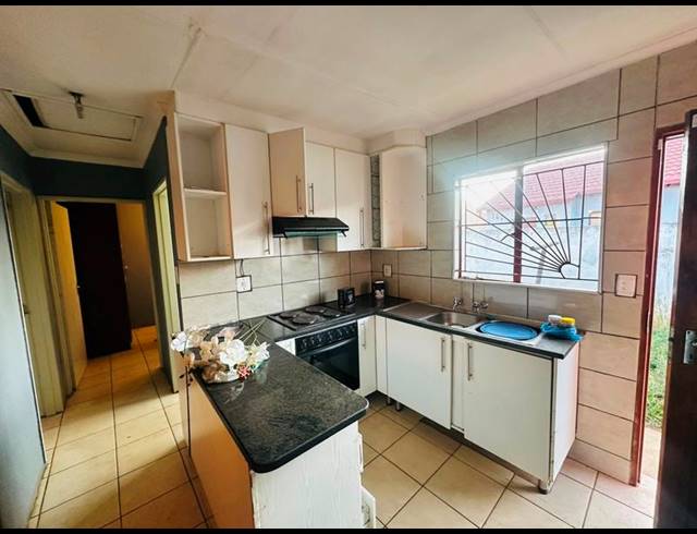 3 BEDROOM PROPERTY TO RENT IN VOSLOORUS EXT 6